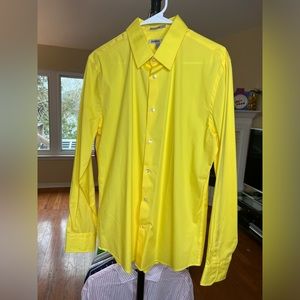 Fitted Express 1MX men’s long sleeve button-up shirt.